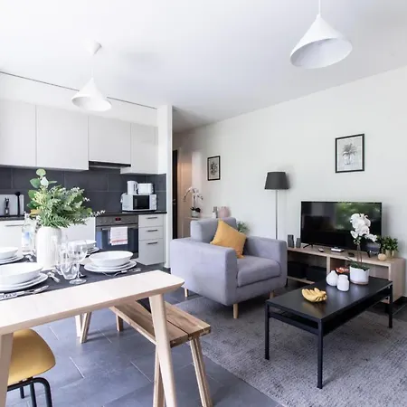 Modern 1 Bedroom At Le Bouveret. Self-checkin.