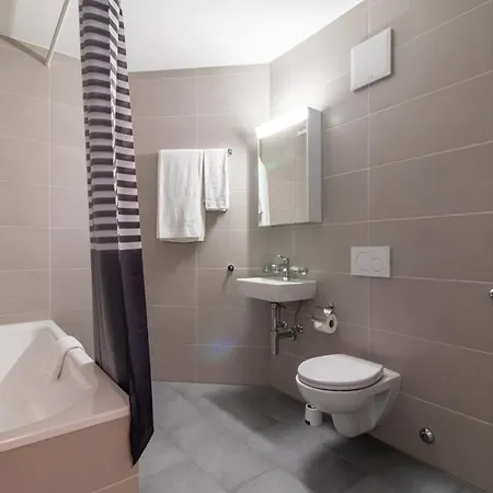 Modern 1 Bedroom At Le Bouveret. Self-checkin. Port-Valais